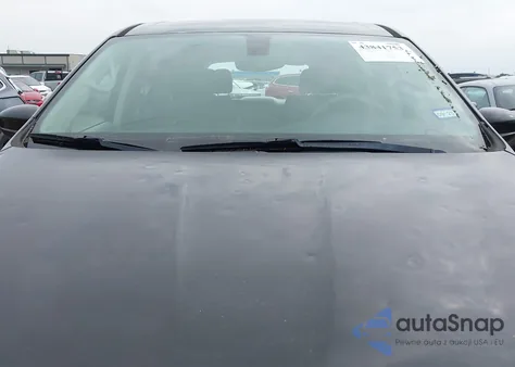 2017 Chrysler Pacifica Touring z USA, uszkodzony, nr VIN 2C4RC1DG2HR747712